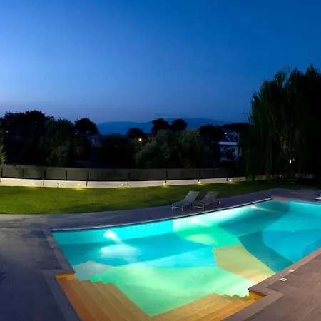 Natasa * Lampiri (Peloponnese)