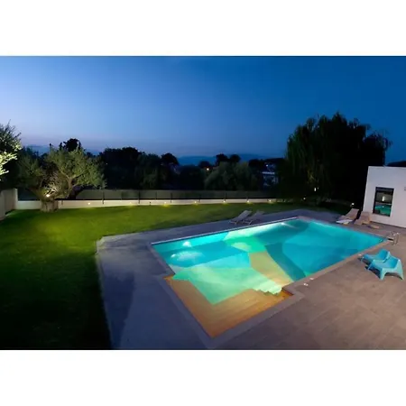 Villa Natasa *